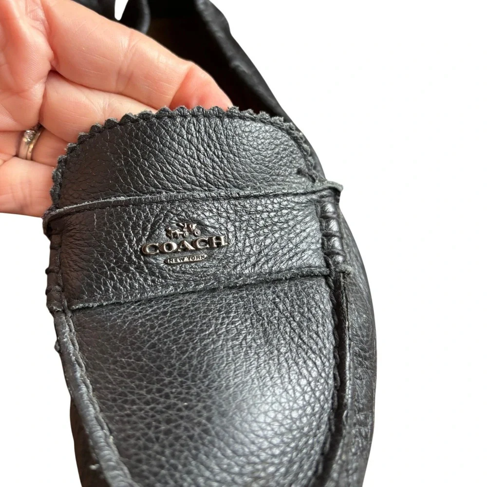Coach Black Pebbled Leather Driver Loafers Moccassin Flats Gunmetal Logo Womens